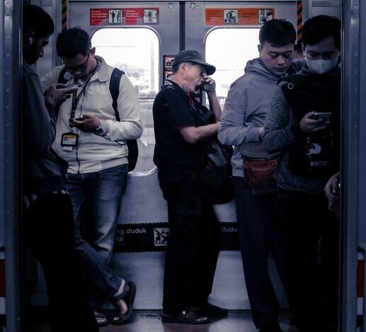 How to Maintain Healthy Phone Habits for a Balanced Life